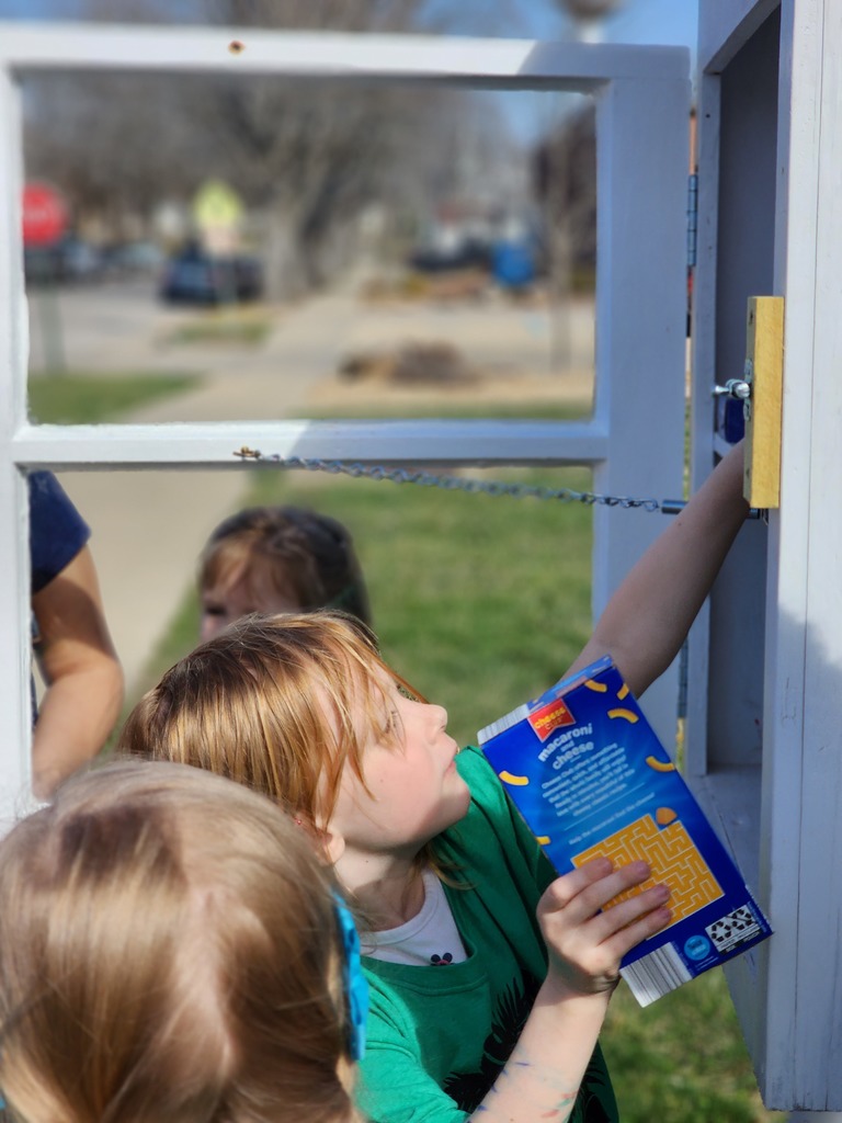 Mission Monday: Kindergarten Blessing Box