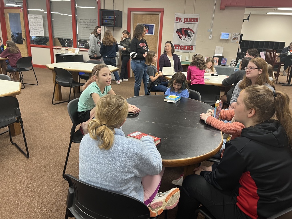 LWJE students visit high school library. 