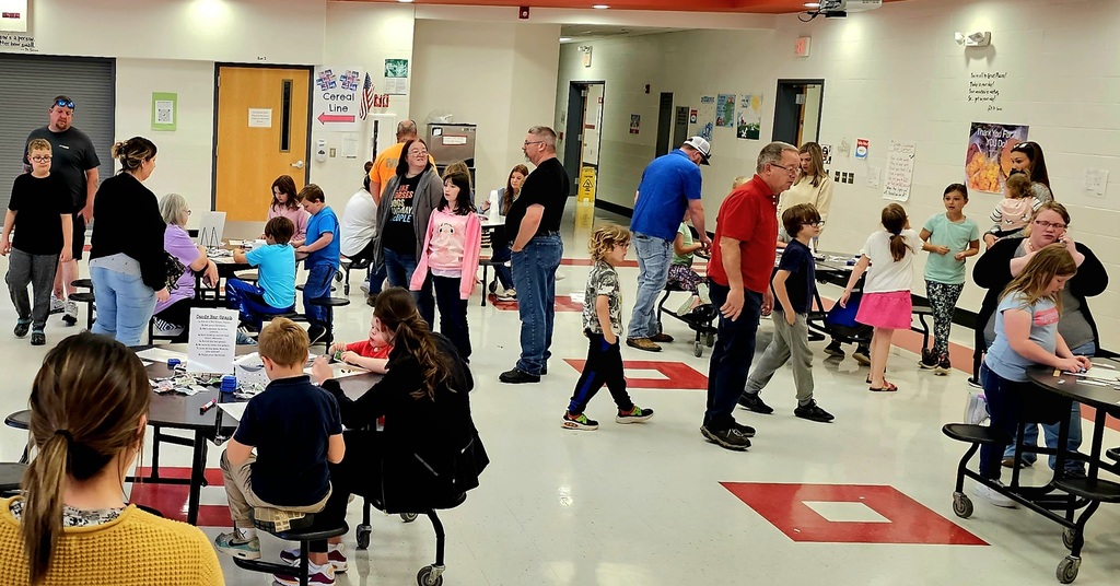 Second grade parent night was a great success. 