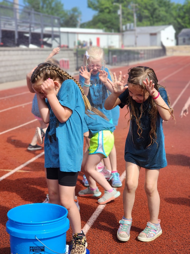 Students have fun at Field Day!